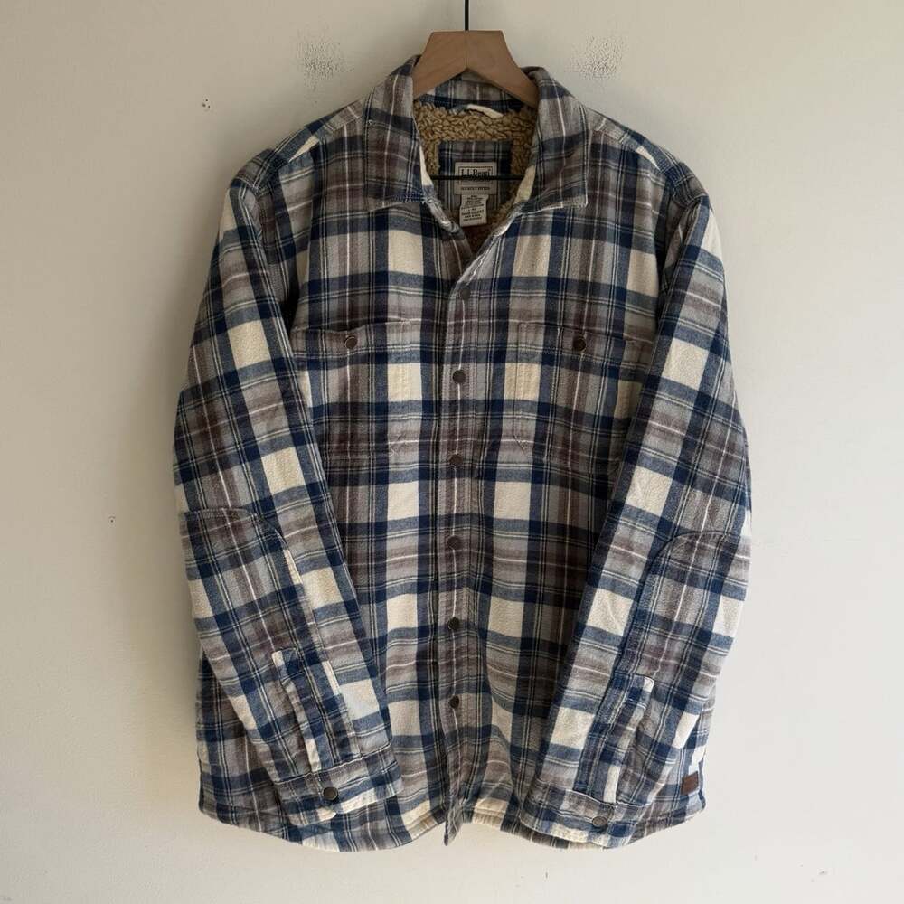 LL Bean Men’s Sherpa Lined Scotch Plaid Shirt Snap Front Shacket Size L Blue
